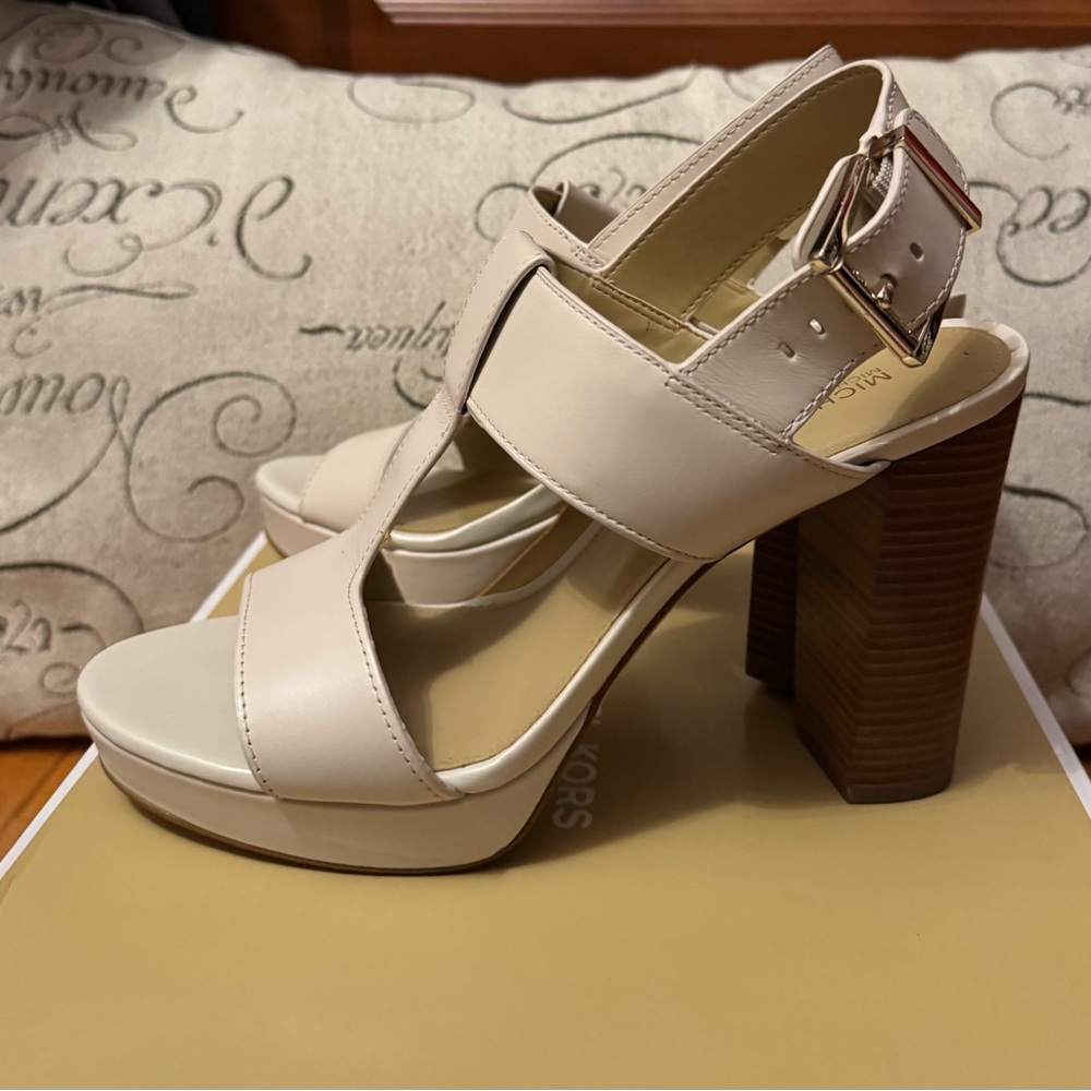 MICHAEL Michael Kor’s Becket Block Heel Platform Sandal - Picture 5 of 12